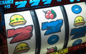 Bingo cards and number draw game on taya356